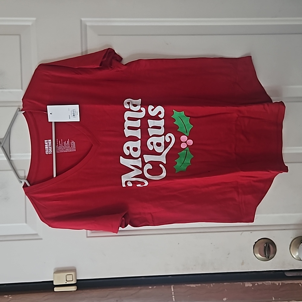 CELEBRATE TOGETHER MAMA CLAUS TEE: RED: NEW WITH TAGS: SIZE M